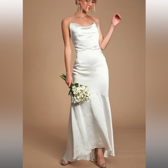 white satin elliatt cowel gown - Picture 2 of 8